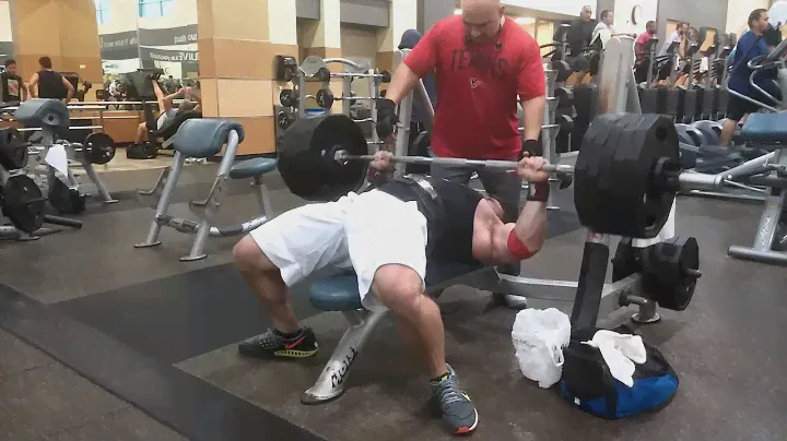Bench Press 500 lbs X 8 reps (RAW)